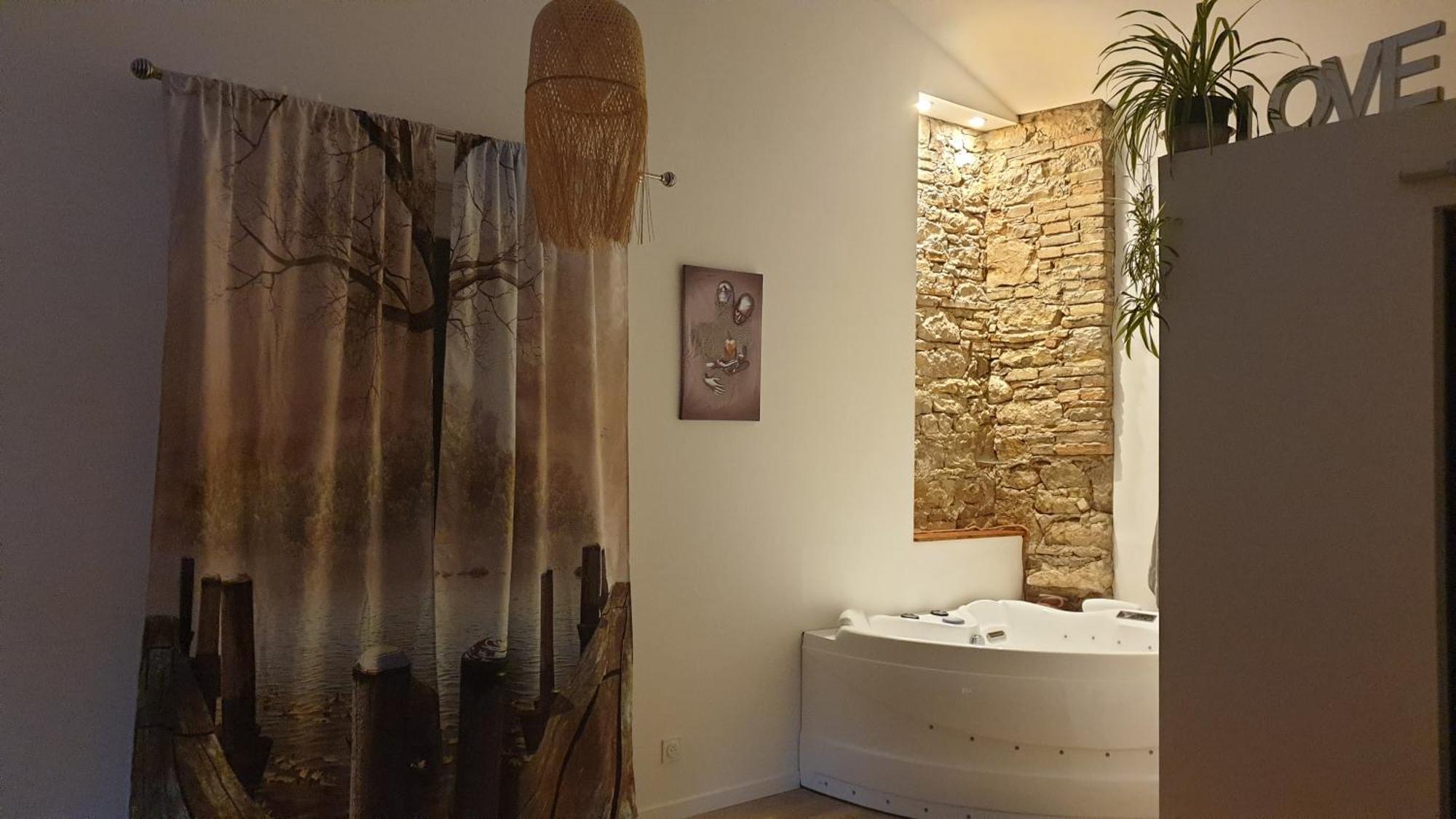Love Room- Spa- Escale Amoureuse Puygaillard-de-Quercy Dış mekan fotoğraf